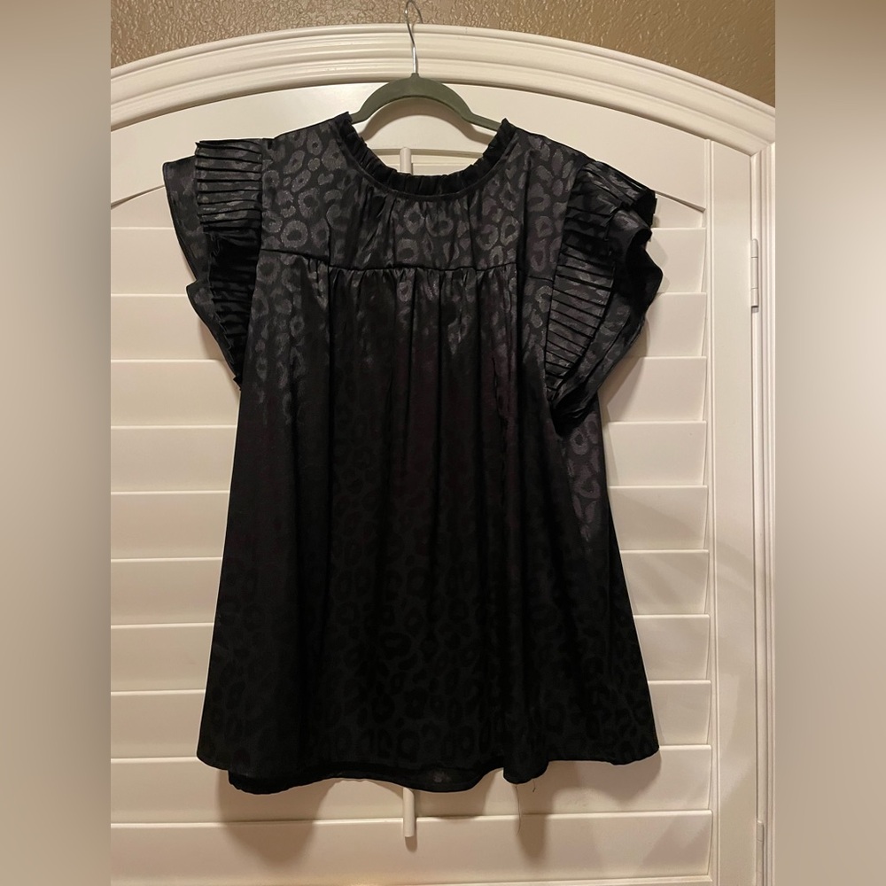 Elegant Black Leopard Print Women's Top